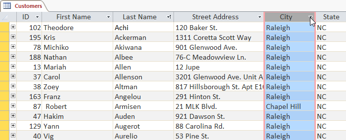 Selecting a field to sort by